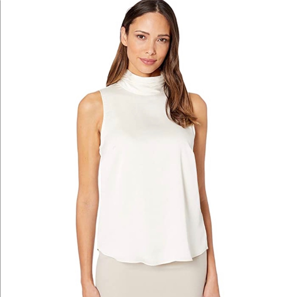 Vince Camuto mock neck sleeveless blouse!